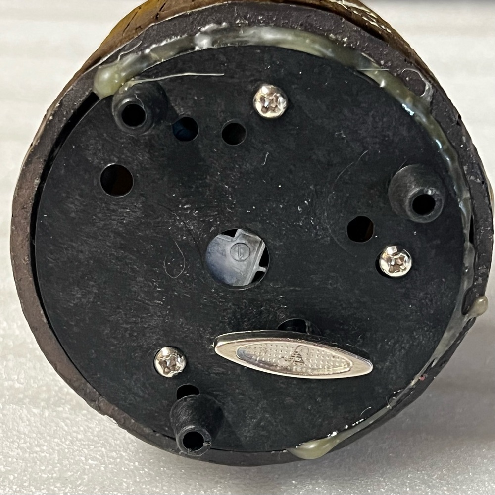 “Loved" Cat Music Box - A Heartfelt Tribute - Picture 8 of 9